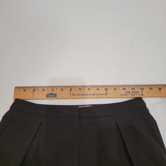 ASOS pleated highrise flowy black shorts - Picture 11 of 12